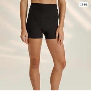 Beyond Yoga Spacedye Keep Pace 3” Shorts- Sz  Large